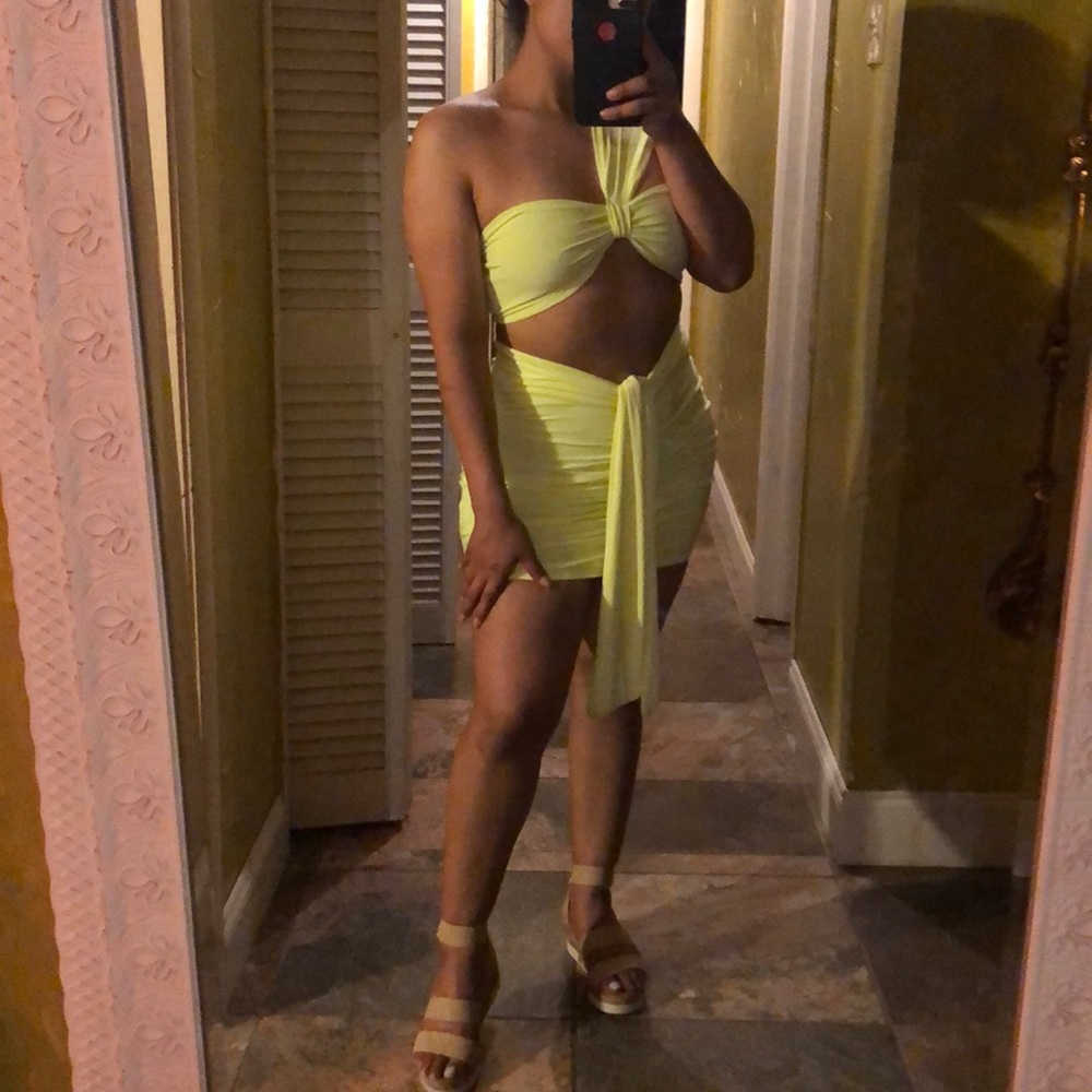 Two piece set